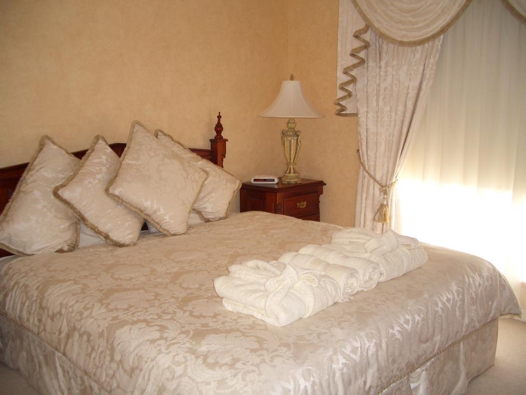 Carolynnes Cottages 나라쿠르테 객실 사진